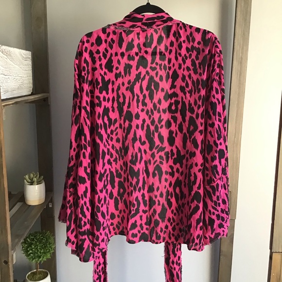 Umgee Hot Pink Animal Print Kimono NWT - Picture 7 of 16